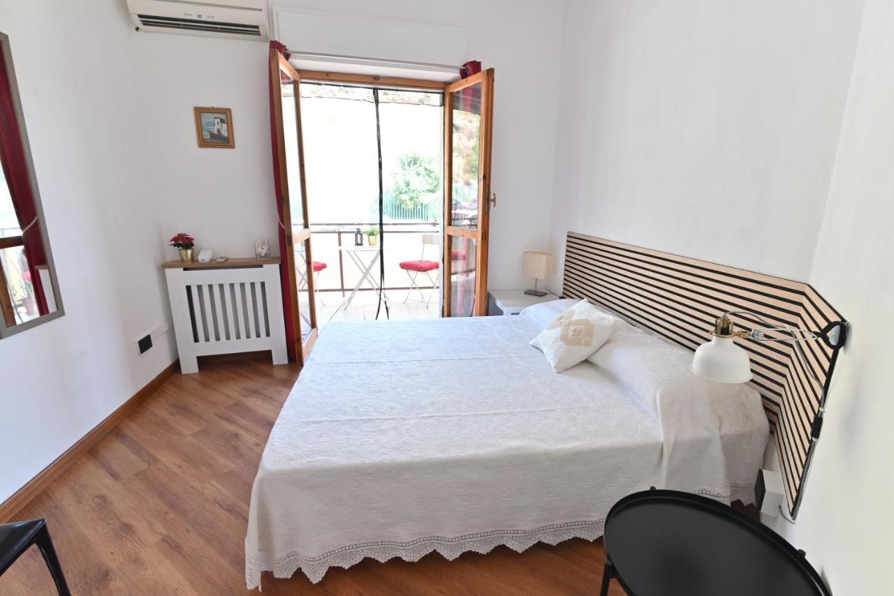 Artemis Kalaris Appartement *